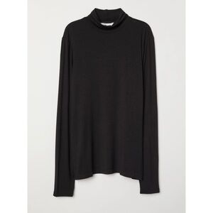 Black ribbed turtleneck top